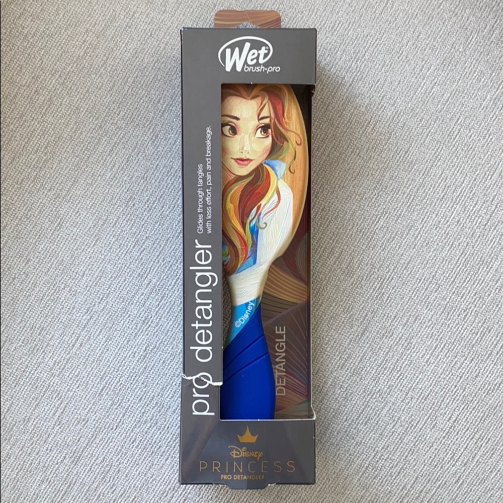 NIB Wet Brush Detangler Disney Princess Belle